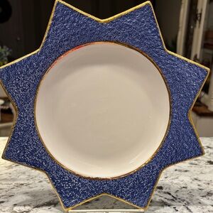 VIETRI Pallaido Elegant Star-Shaped Blue/Gold Trim Plate Crafted in Italy